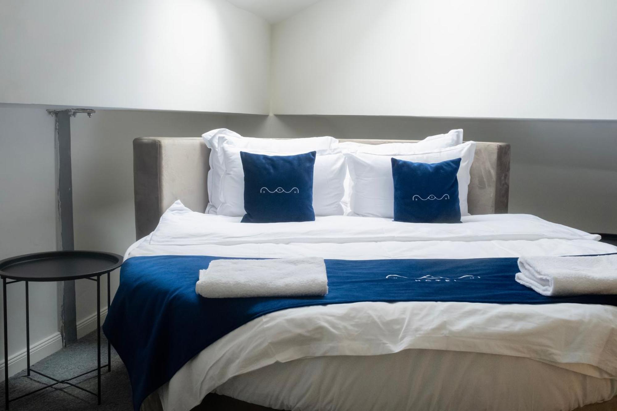 פריזרן Nam Hotel מראה חיצוני תמונה