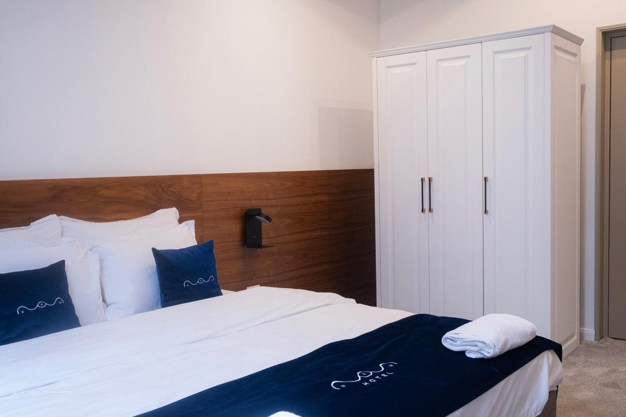 פריזרן Nam Hotel מראה חיצוני תמונה