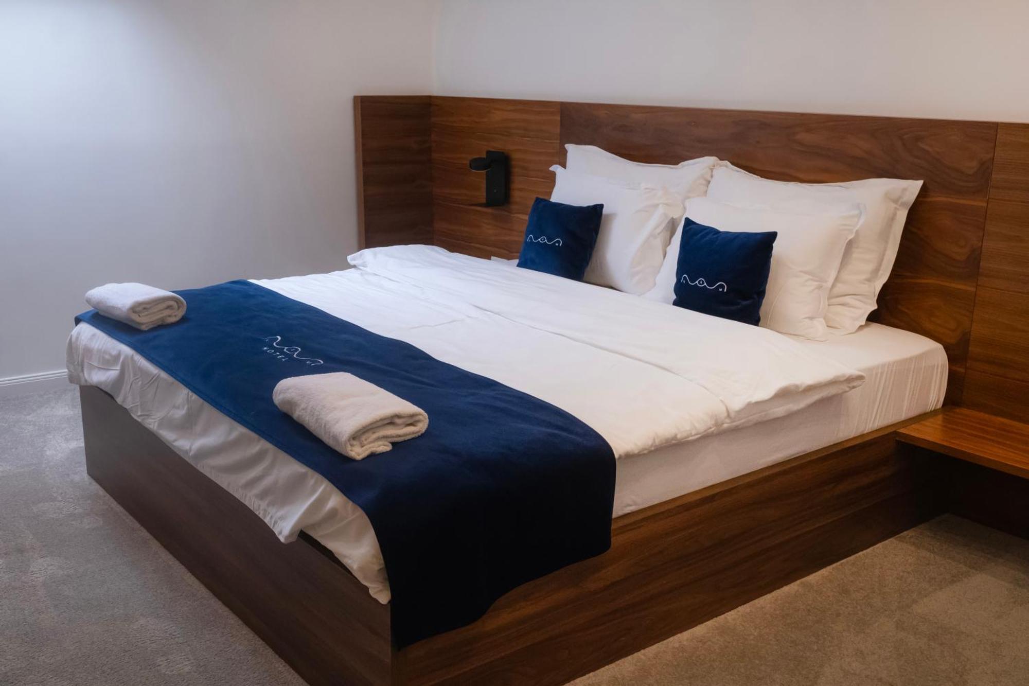 פריזרן Nam Hotel מראה חיצוני תמונה