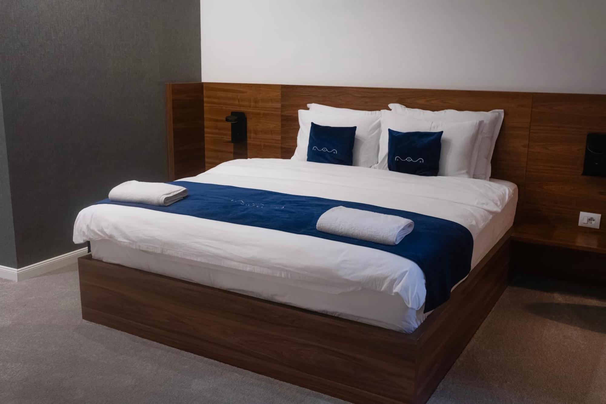 פריזרן Nam Hotel מראה חיצוני תמונה