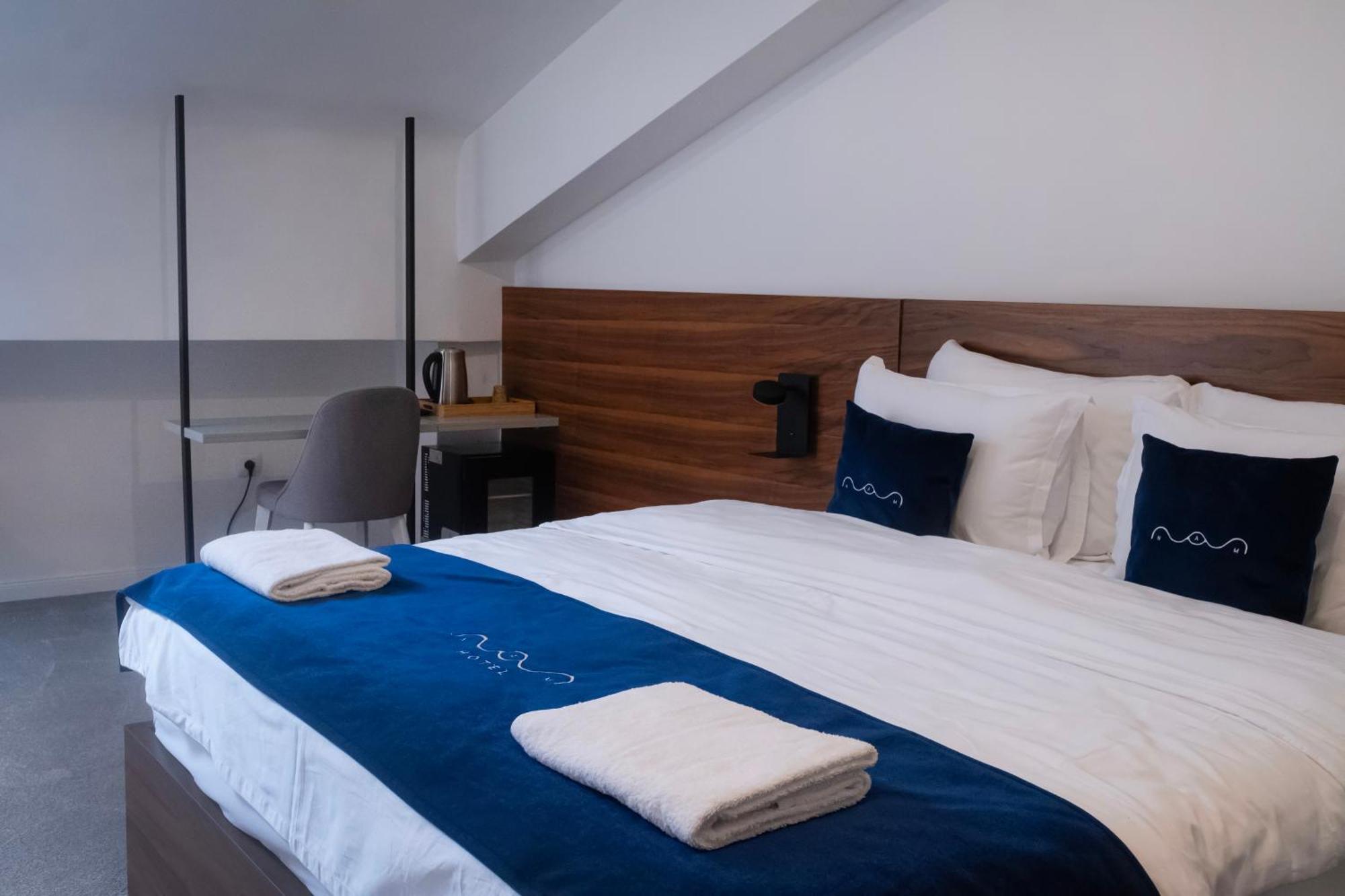 פריזרן Nam Hotel מראה חיצוני תמונה
