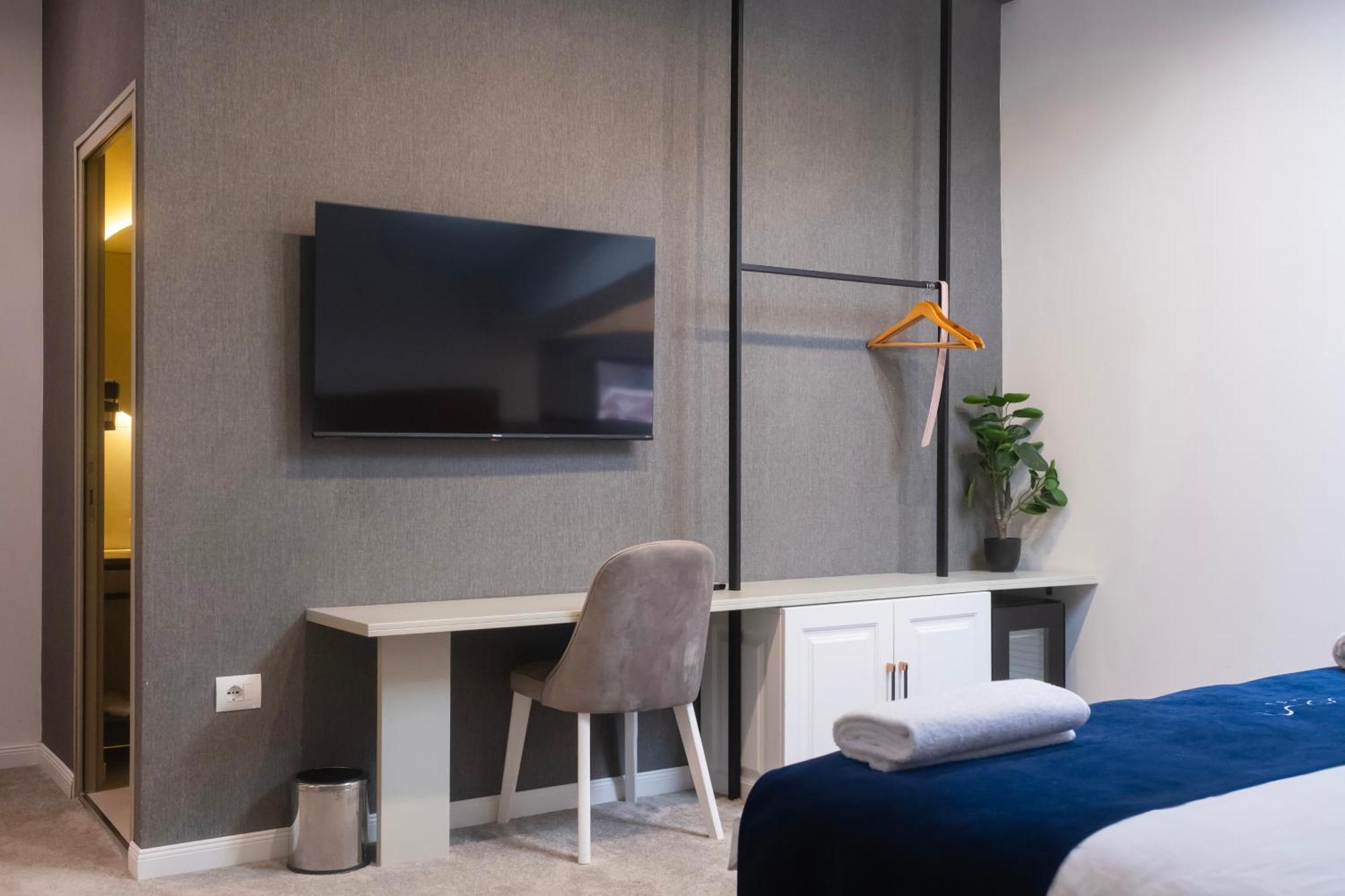 פריזרן Nam Hotel מראה חיצוני תמונה